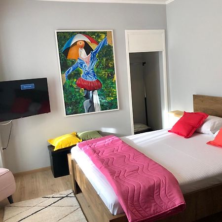 ZeMoon Apartment Belgrado Buitenkant foto