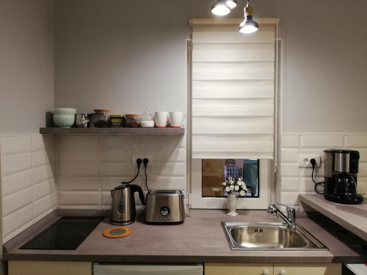 ZeMoon Apartment Belgrado Buitenkant foto