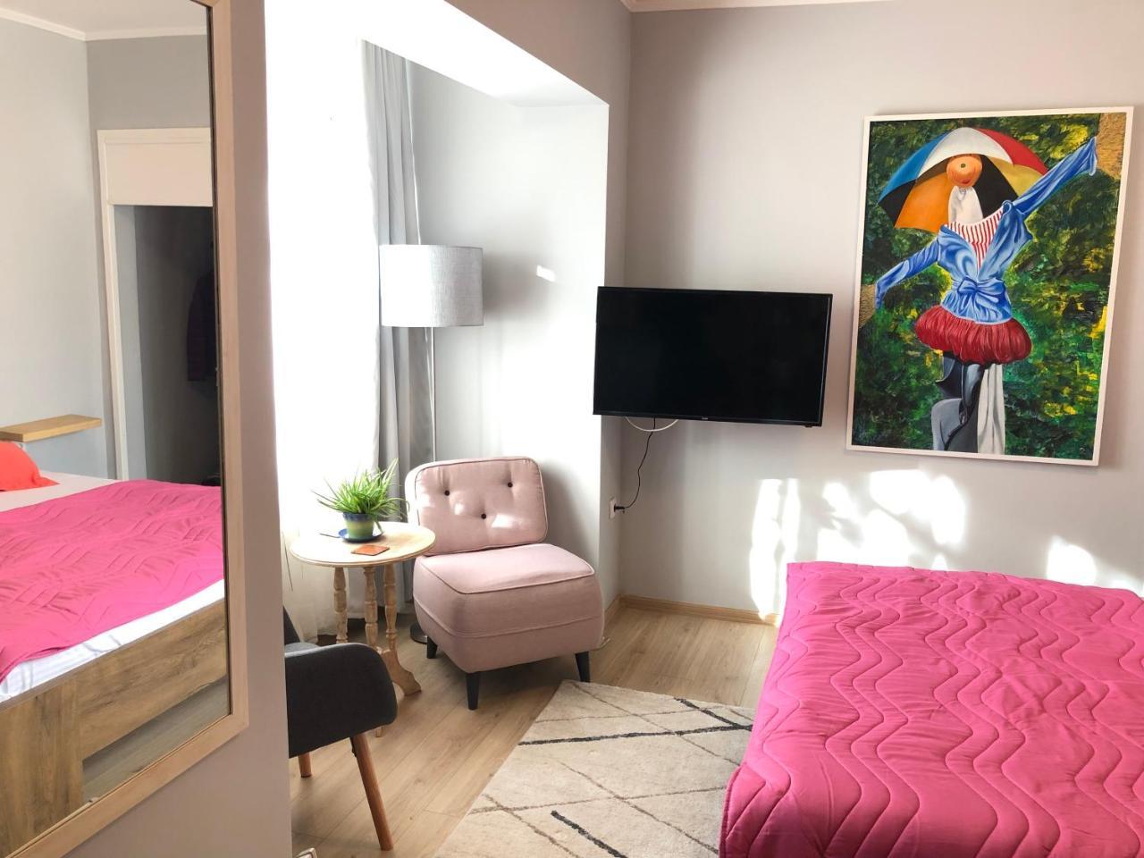 ZeMoon Apartment Belgrado Buitenkant foto